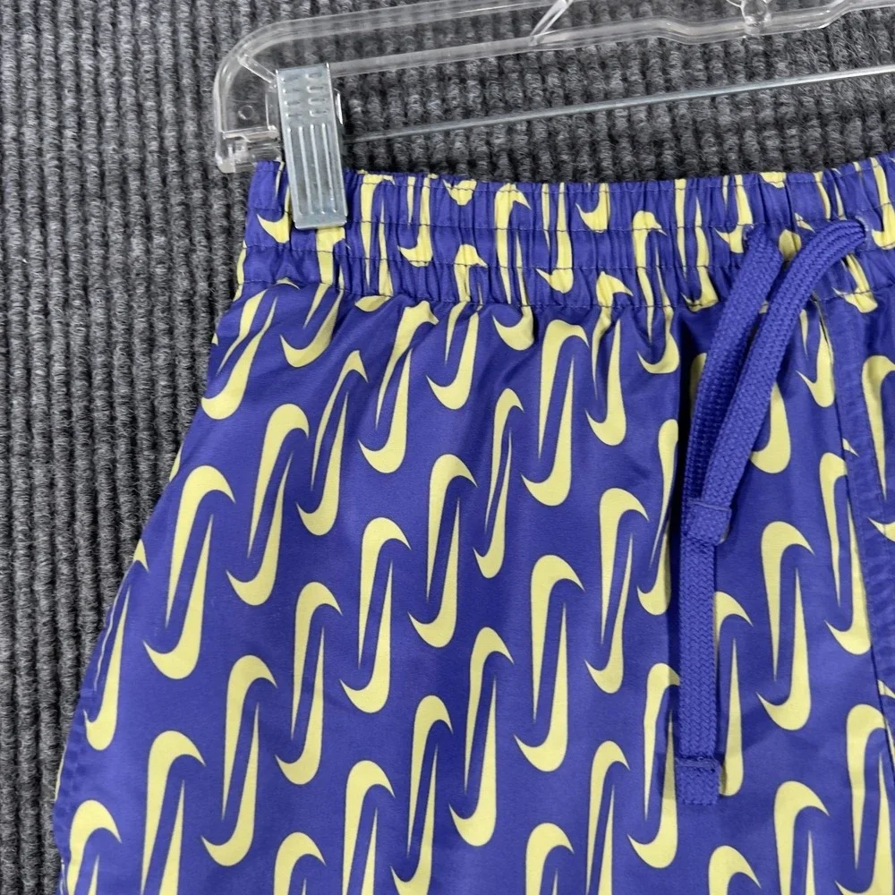 Nike Swim Trunks Shorts Mens Small Blue Geometric Swoosh Lined Pool Beach Ocean